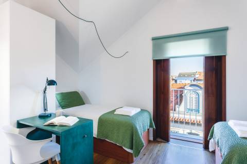 Moradia fantástica com 10 suites e espaço exterior a cerca de 100 metros do centro de Aveiro