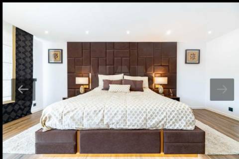 Moradia excelente T4 em Santo Estevão com excelentes áreas, ginásio, piscina de areia e jardim de inverno