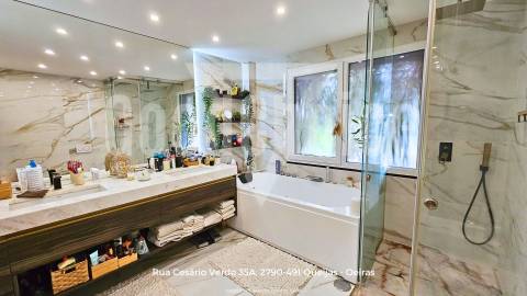 Moradia T4 de Luxo com Piscina | Santo Estêvão - Benavente