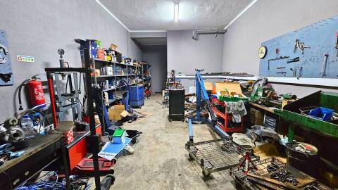 Armazém Multifuncional na Damaia - Amadora com 713 m²