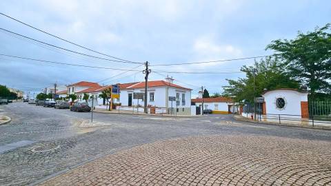 Moradia Senhorial Geminada no Centro de Sousel