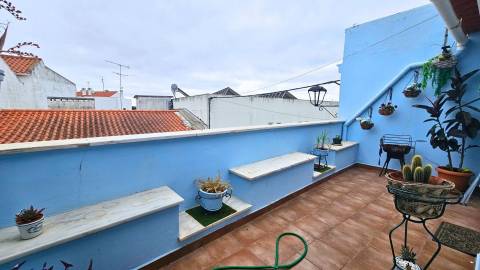 Moradia Senhorial Geminada no Centro de Sousel