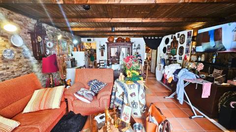 Moradia Senhorial Geminada no Centro de Sousel