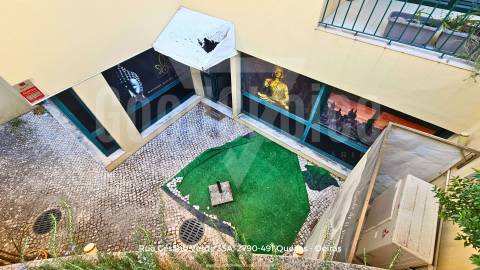 Apartamento/AL/Residência de Estudantes (Espaço Comercial junto ao Mar na Parede)