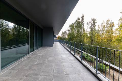 Loja para Arrendamento - Oportunidade Única !