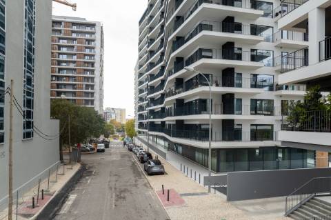 Loja para Arrendamento - Oportunidade Única !