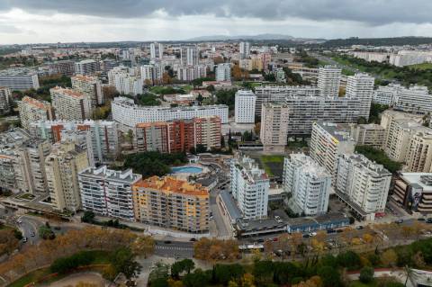 Loja para Arrendamento - Oportunidade Única !