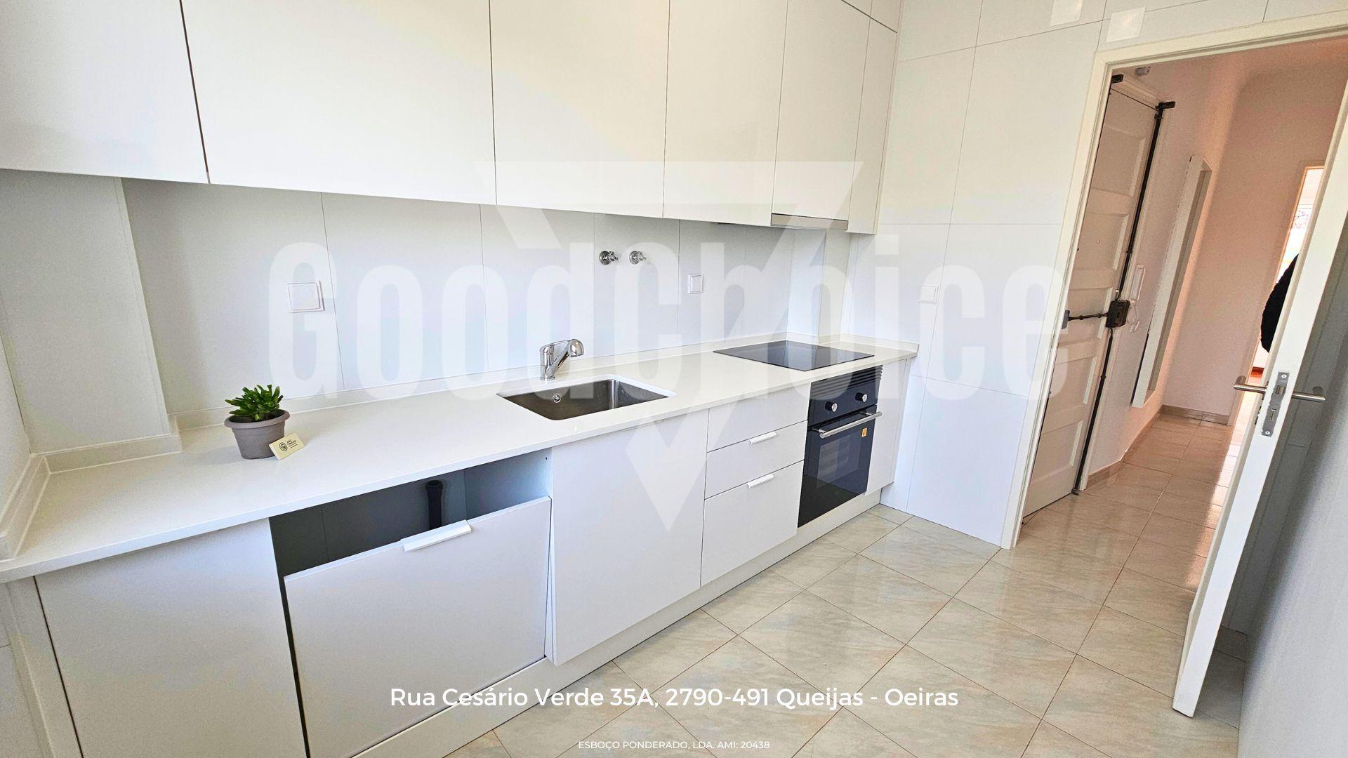 Apartamento T2 Totalmente Remodelado - Odivelas - Junto das Colinas do Cruzeiro