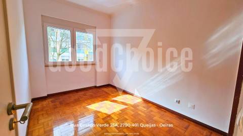 Apartamento T2 Totalmente Remodelado - Odivelas - Junto das Colinas do Cruzeiro