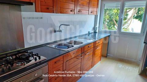Apartamento T2 para arrendar na Parede