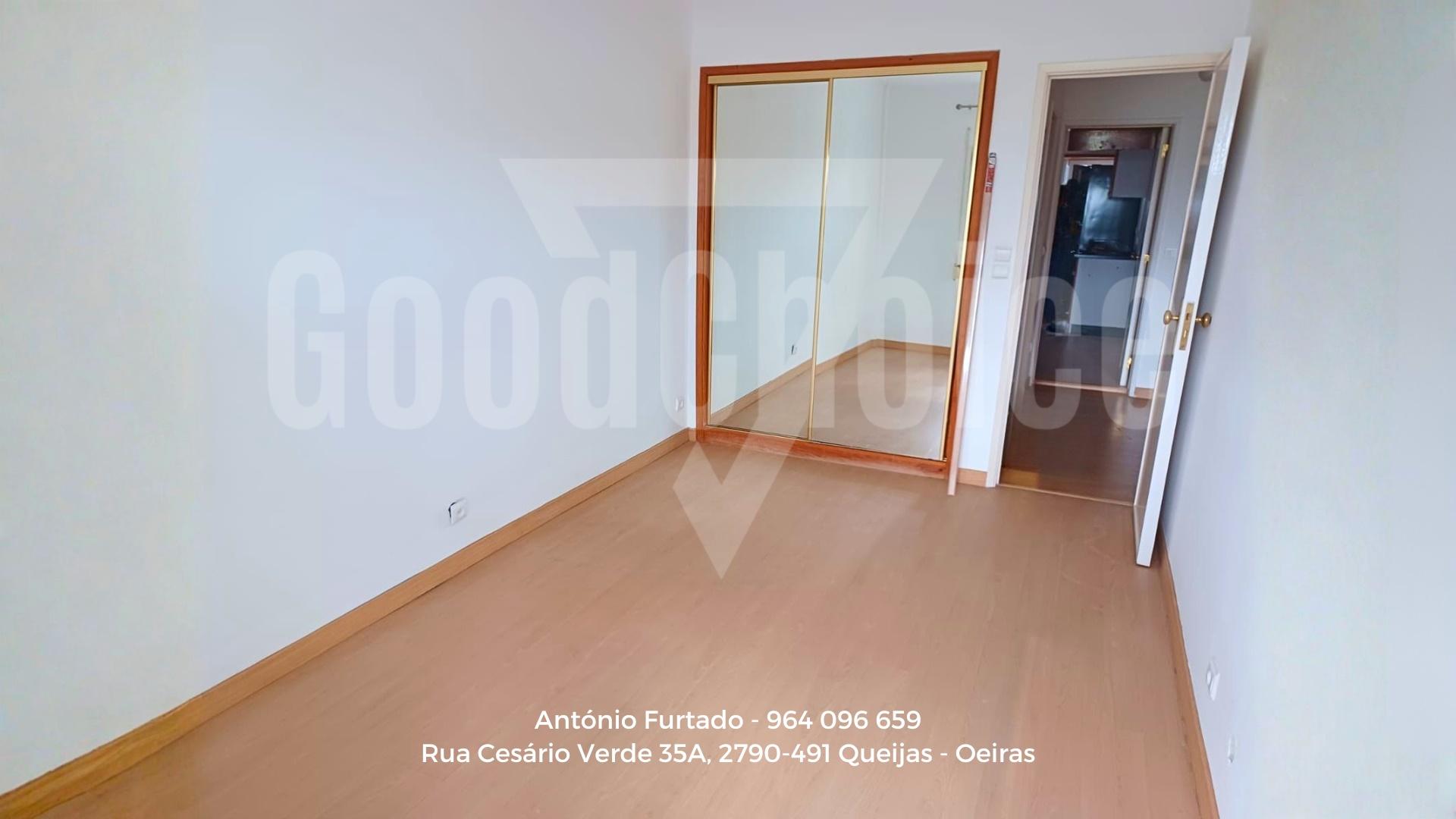 Apartamento T2 para arrendar na Parede