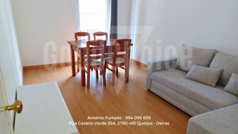 Apartamento T2 para arrendar na Parede