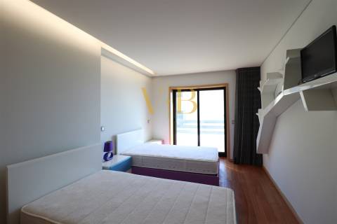 Apartamento T4 na 1ª Linha de Mar em Aver-o-Mar, Póvoa de Varzim