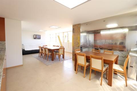 Apartamento T4 na 1ª Linha de Mar em Aver-o-Mar, Póvoa de Varzim