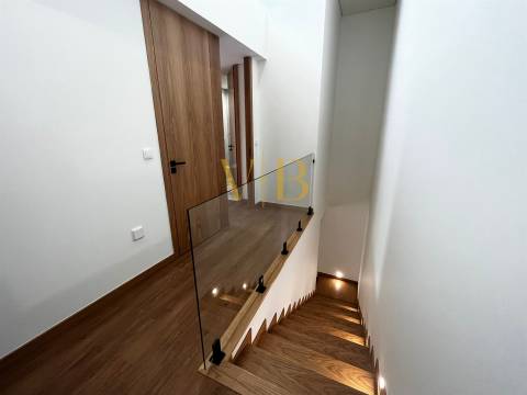 Moradia T2 Nova em Aver-o-Mar - Apenas 70m da Praia