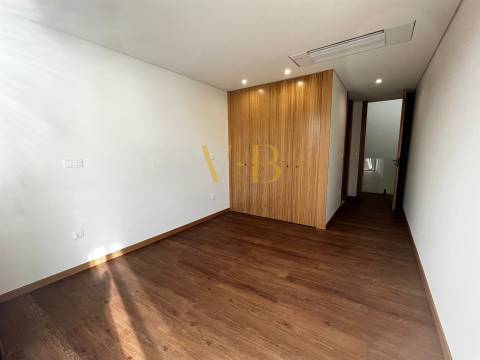 Moradia T2 Nova em Aver-o-Mar - Apenas 70m da Praia