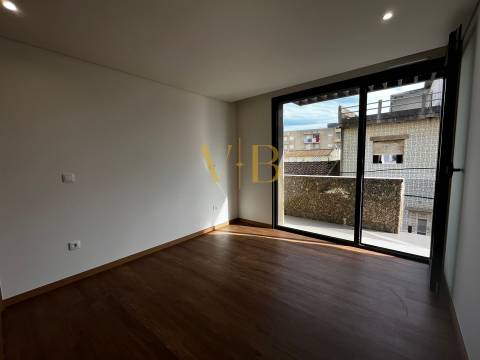 Moradia T2 Nova em Aver-o-Mar - Apenas 70m da Praia