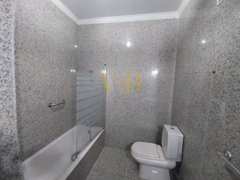 Moradia T4 com Excelente Potencial no Centro da Cidade