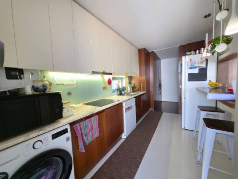 T2 com garagem Póvoa de Varzim – conforto, localização e luminosidade