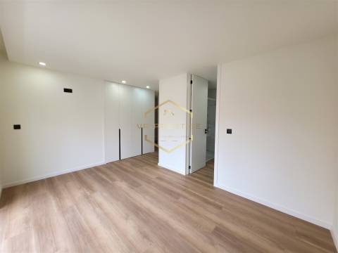 Apartamento T3 Venda em Póvoa de Varzim, Beiriz e Argivai,Póvoa de Varzim