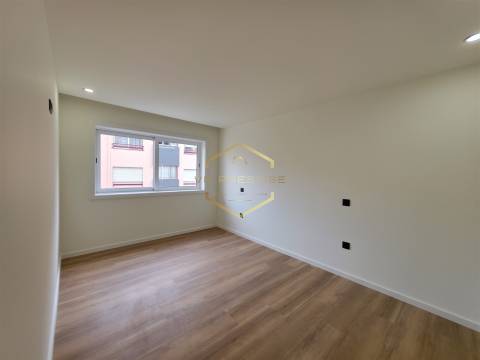 Apartamento T3 Venda em Póvoa de Varzim, Beiriz e Argivai,Póvoa de Varzim