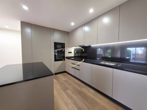 Apartamento T3 Venda em Póvoa de Varzim, Beiriz e Argivai,Póvoa de Varzim