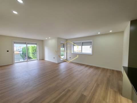 Apartamento T3 Venda em Póvoa de Varzim, Beiriz e Argivai,Póvoa de Varzim