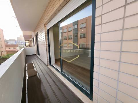 Apartamento T3 Venda em Póvoa de Varzim, Beiriz e Argivai,Póvoa de Varzim