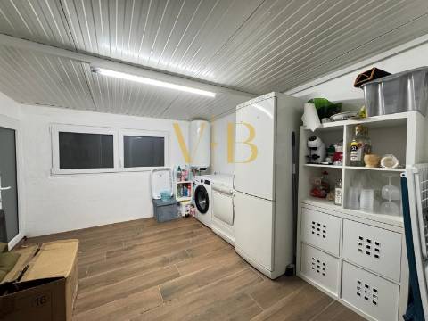 T3 Remodelado junto à Praça do Almada – Terraço Exclusivo de 30 m²