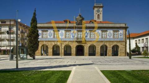 T3 Remodelado junto à Praça do Almada – Terraço Exclusivo de 30 m²