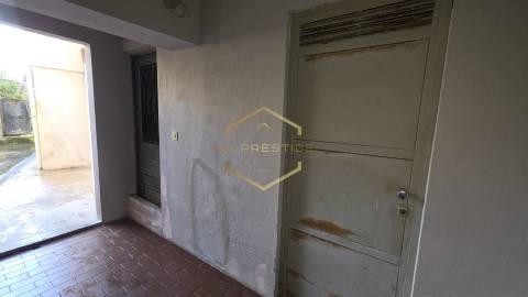 Loja em 1ª Linha – Avenida dos Pescadores | Aver-o-Mar, Póvoa de Varzim