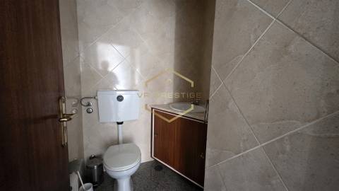 Loja em 1ª Linha – Avenida dos Pescadores | Aver-o-Mar, Póvoa de Varzim