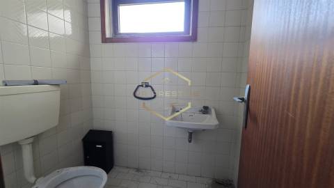 Loja em 1ª Linha – Avenida dos Pescadores | Aver-o-Mar, Póvoa de Varzim