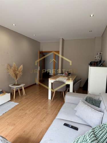 T2 com elevador e garagem Póvoa de Varzim