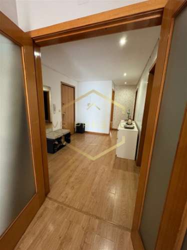 T2 com elevador e garagem Póvoa de Varzim