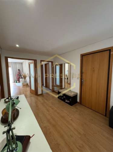 T2 com elevador e garagem Póvoa de Varzim