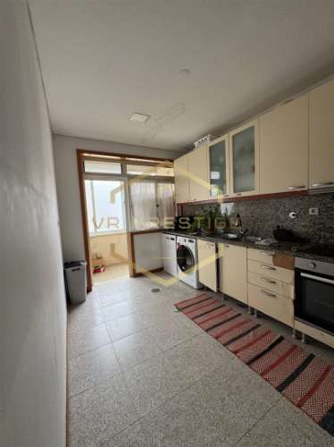 T2 com elevador e garagem Póvoa de Varzim