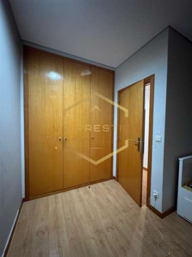 T2 com elevador e garagem Póvoa de Varzim