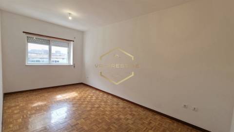 Apartamento T1 a 450 metros da praia de Aver-o-Mar