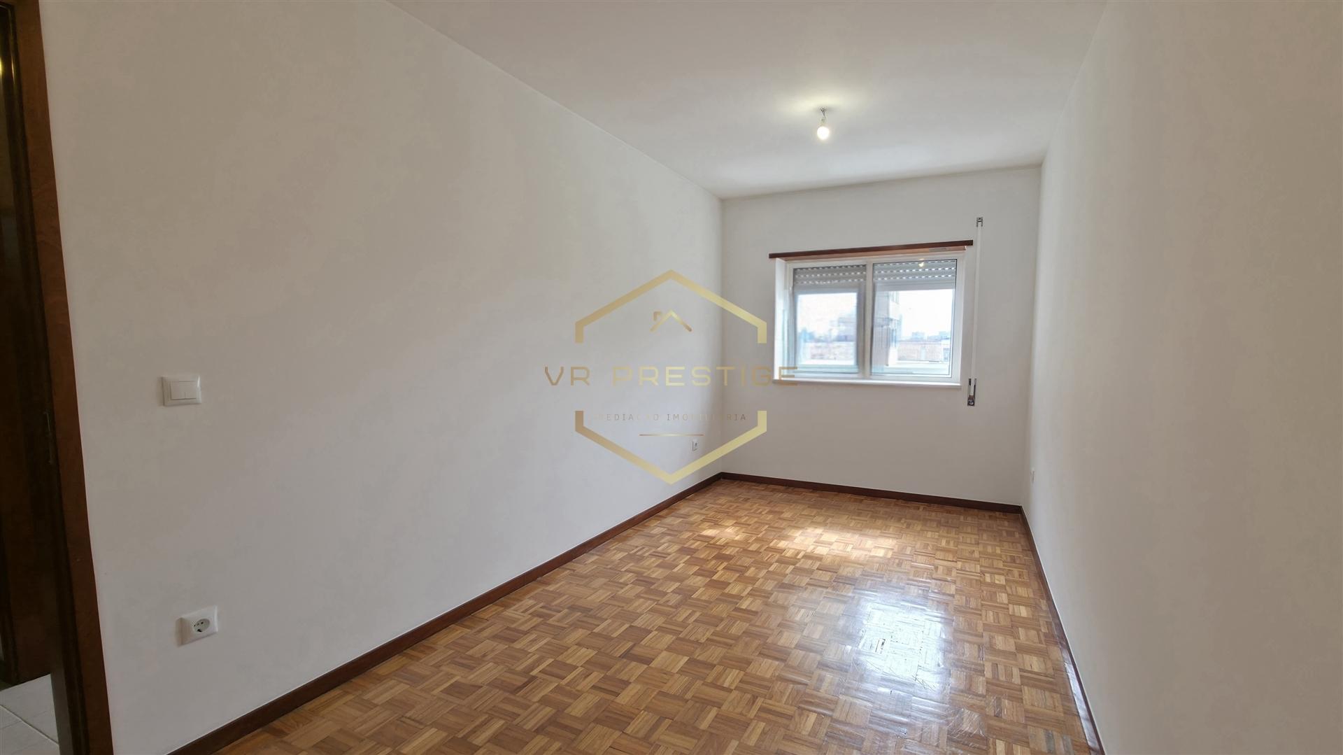 Apartamento T1 a 450 metros da praia de Aver-o-Mar