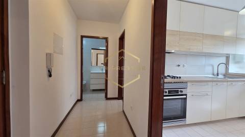 Apartamento T1 a 450 metros da praia de Aver-o-Mar