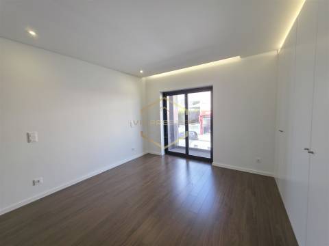 Apartamento T3 Venda em Ramalde,Porto
