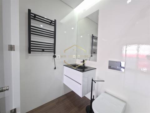 Apartamento T3 Venda em Ramalde,Porto