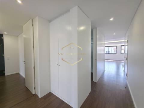 Apartamento T3 Venda em Ramalde,Porto