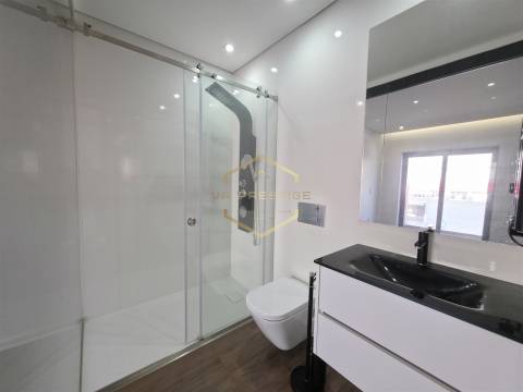 Apartamento T3 Venda em Ramalde,Porto