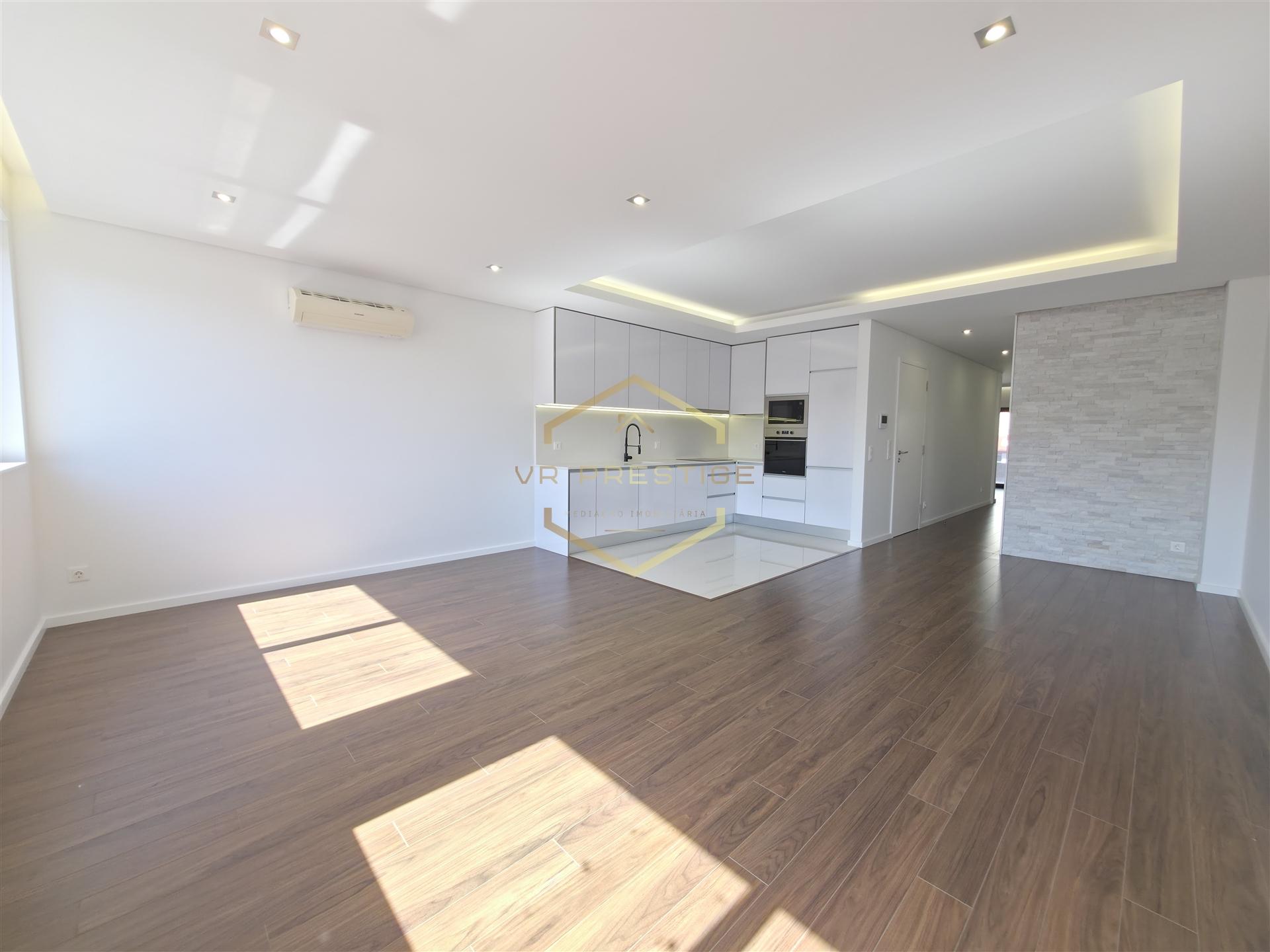 Apartamento T3 Venda em Ramalde,Porto