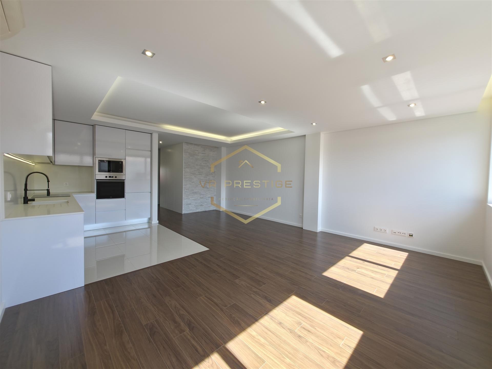 Apartamento T3 Venda em Ramalde,Porto