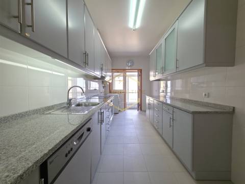 Apartamento T3 Venda em Póvoa de Varzim, Beiriz e Argivai,Póvoa de Varzim