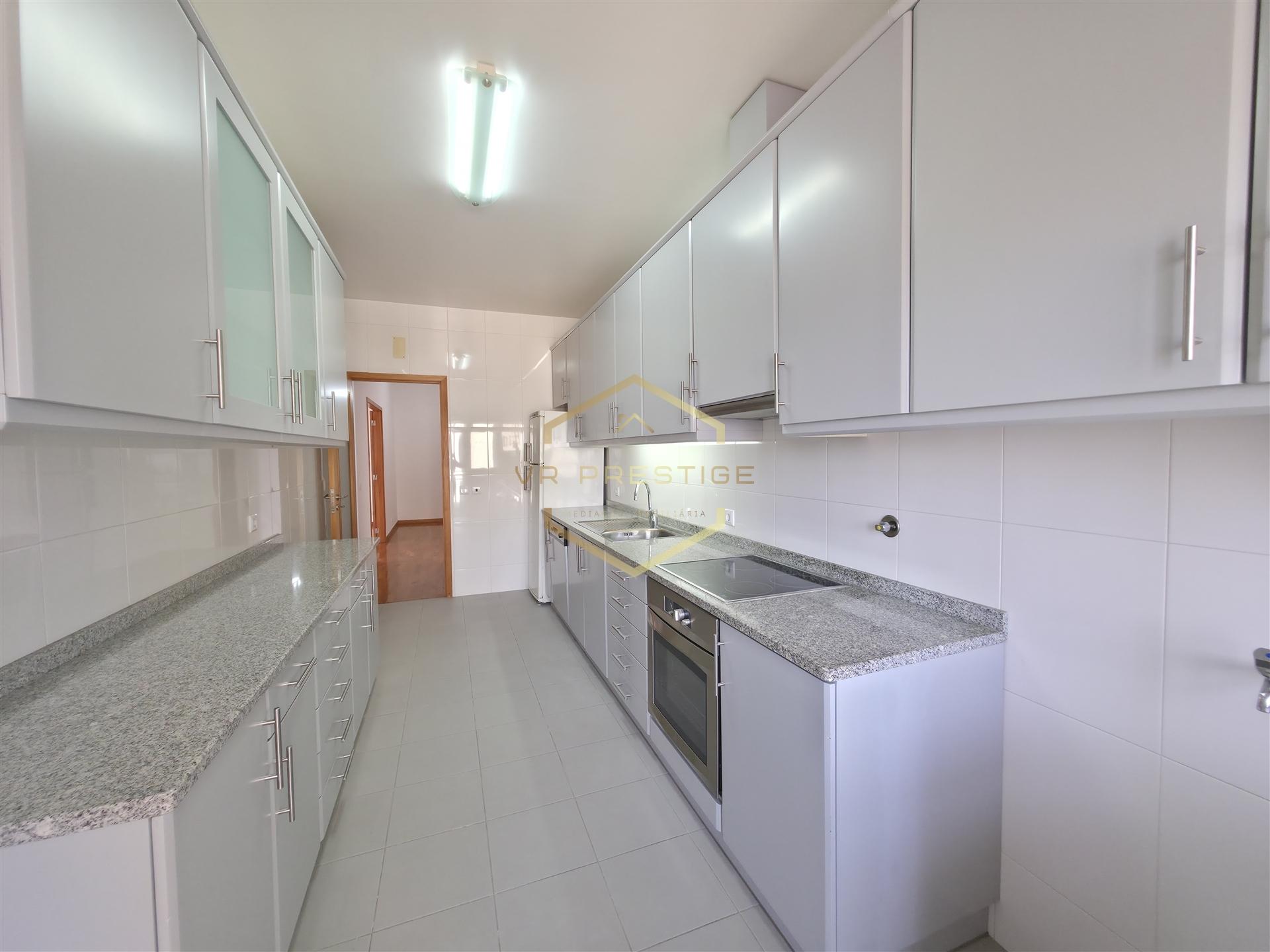 Apartamento T3 Venda em Póvoa de Varzim, Beiriz e Argivai,Póvoa de Varzim