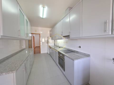 Apartamento T3 Venda em Póvoa de Varzim, Beiriz e Argivai,Póvoa de Varzim